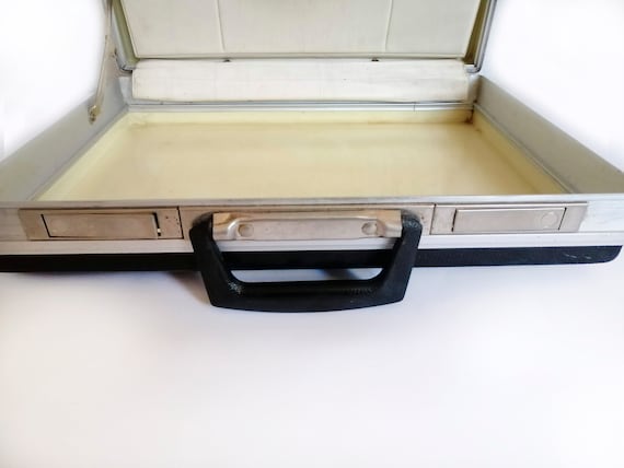 Black briefcase Plastic hard shell attache case B… - image 9