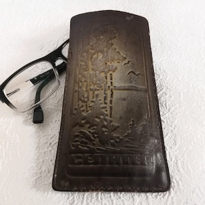 Vintage eyeglasses case sleeve Leather eye glasses holder pouch Brown beige Retro fashion