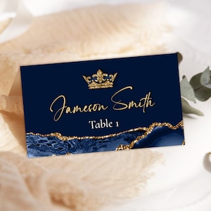 Carte de lieu de fête d'anniversaire royale modifiable. Cartes de nom de table royale. Célébration Royale Du Roi Prince. Glamour à paillettes dorées. Bleu et Or.