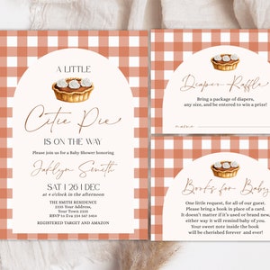 Edytowalny zestaw zaproszeń na baby shower Cutie Pie. Zaproszenie na baby shower Pumpkin Pie. Kratka gingham na baby shower Cutie Pie. Jesień bez podziału na płeć.