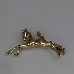 c1890 Victorian Adorable Gold Filled Running Foal Baby Horse Pin - very well made piece 3.9g Equestrian Interest