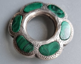 Scottish Malachite & Sterling Silver Antique Victorian  Pebble Specimen Brooch 10.1g Pin Missing