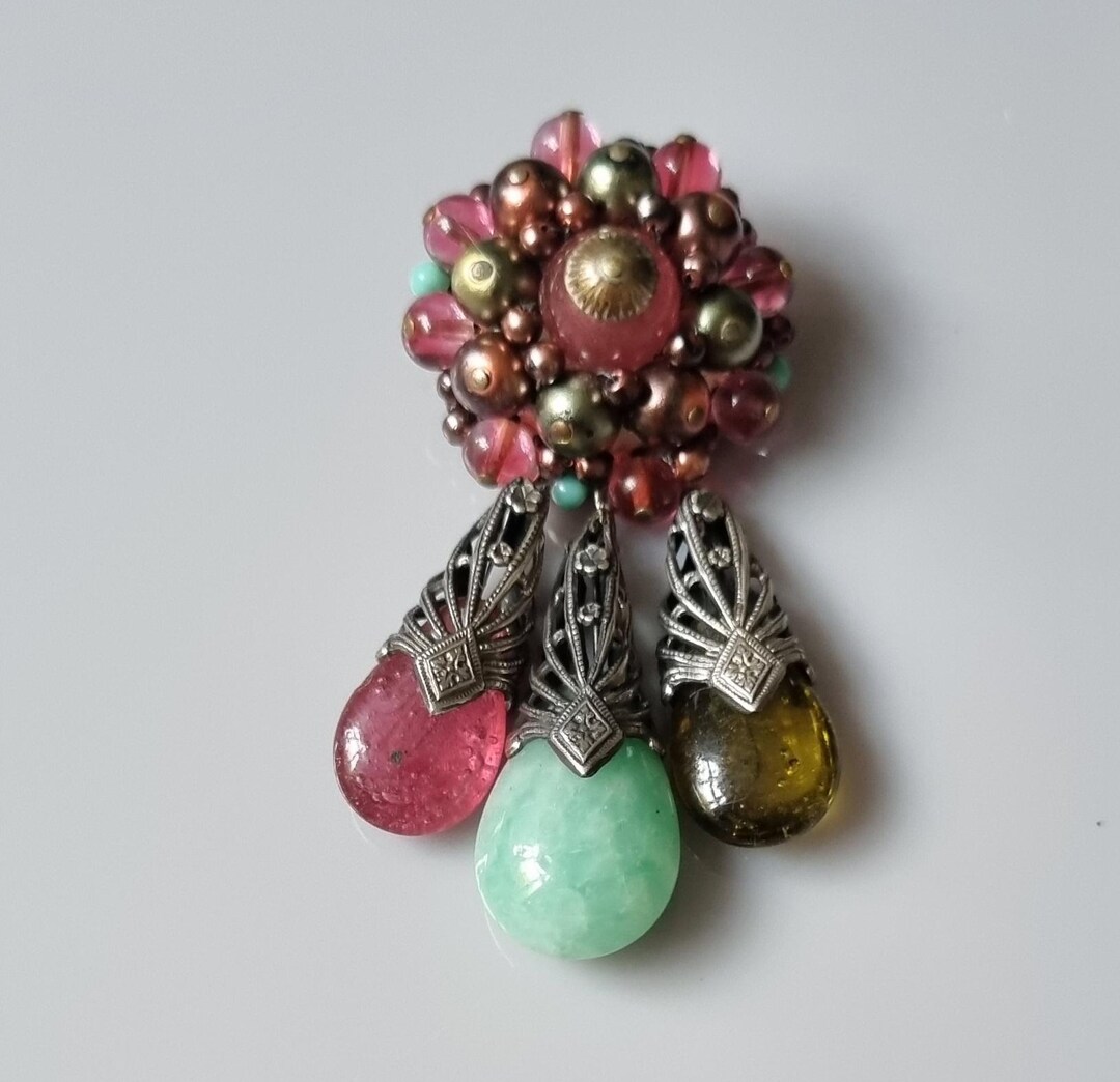 Ruby Fu Art Deco Czech Vintage Ruby and Glass Pearls Cluster Brooch With ...