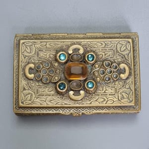 1920 年代のボヘミアン チェコの宝石をちりばめたブルーとブラウンのトパーズペースト アールデコ カードケース - 華やかで彫刻がたっぷり入ったケース