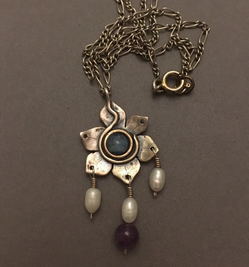 Silver opal amethyst and freshwater pearl sterling open flower pendant with chain stamped /'UMA 925/'