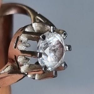 Vintage European '915' Silver Solitaire Ring Clear Gemstone 8 Deep Claw Setting