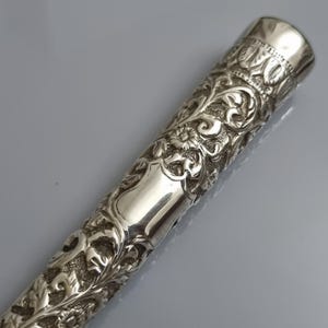 REDUCED*c1880 Antique Anglo Indian Stunning Sterling Silver Long 7&quot; Parasol Handle - Kutch Repousse Scroll Work with Blank Cartouche -65.3g