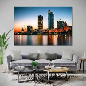 Milwaukee Canvas Wall Decor Art, Milwaukee Large Wall Art Sale for Living Room, Milwaukee Skyline for Home and Office Decoration Wall Art