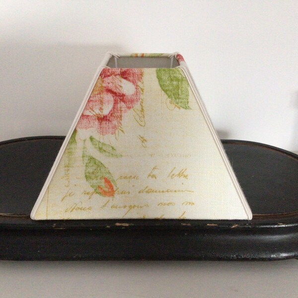 Square pyramid lampshade, linen with flowers and writing