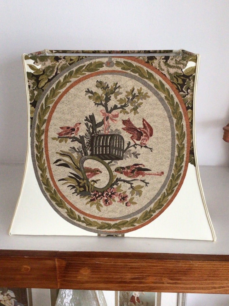 Rectangular pagoda lampshade, fabric from Braquenié collection image 8