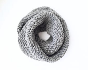 CROCHET PATTERN: easy crochet scarf pattern, chunky crochet infinity scarf, unisex winter scarf - toddler, child, adult sizes - PDF download