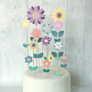 Decorazione per torta floreale, decorazione per torta con giardino fiorito, grazioso decoro per feste con fiori