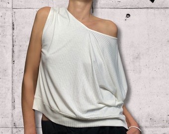 asymetrisches Oversize Shirt, offwhite, mit angeschnittenen Ärmeln, cremeweiss, nichou