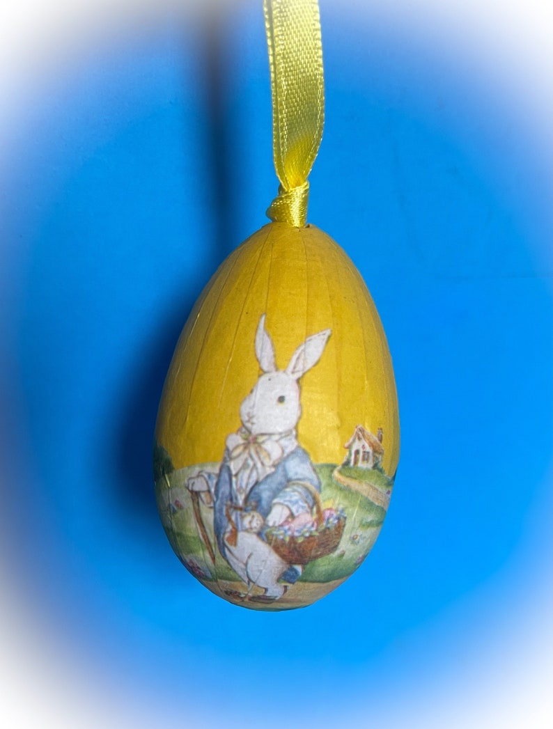 Papier-m\u00e2ch\u00e9 Decorative Easter Egg Decorations