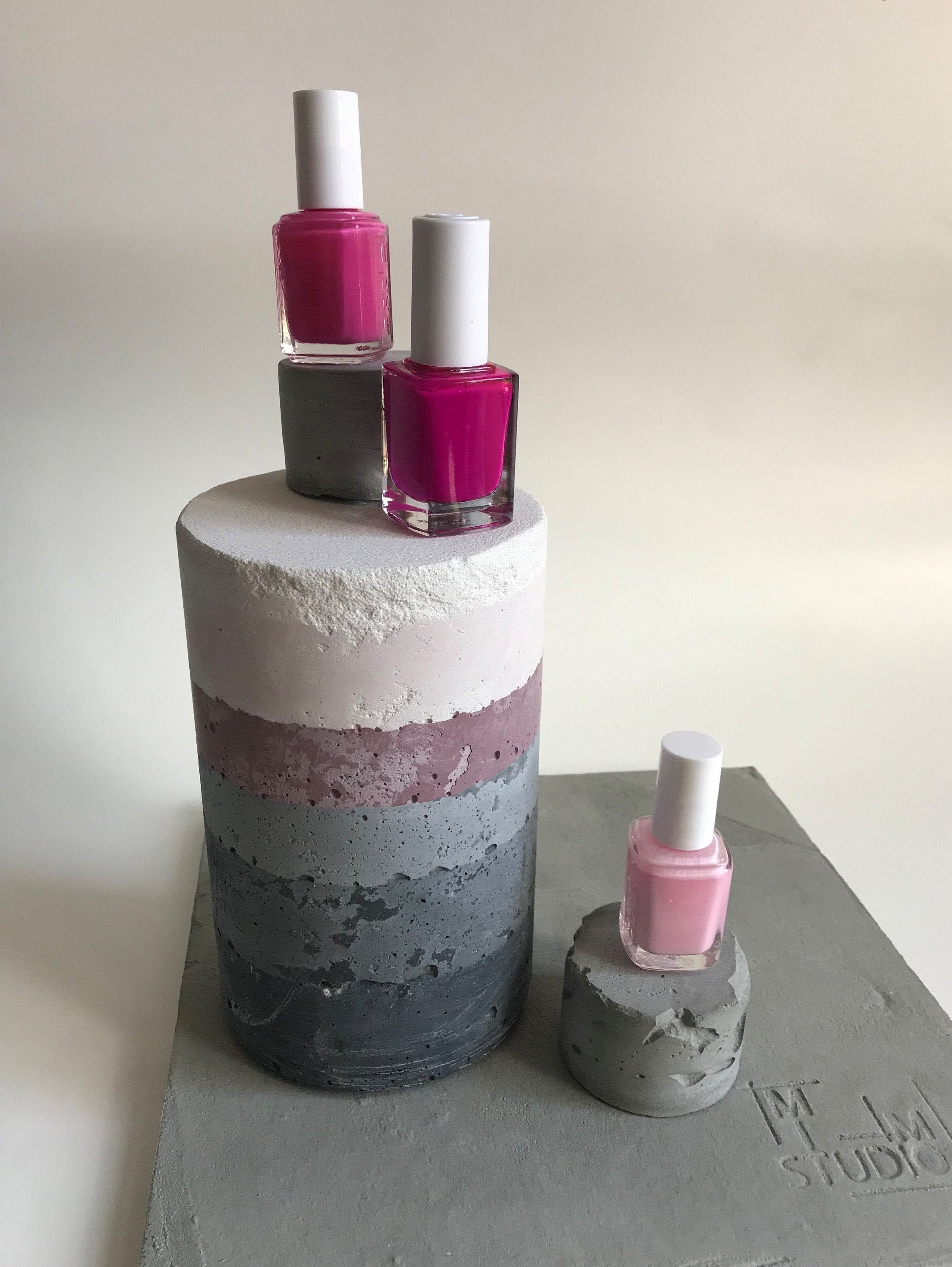 Betonkunst Säule - Produktinszenierung