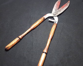 Pruning Shears Prop