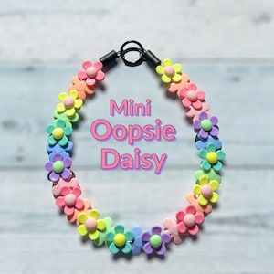 Mini Daisy Pet Collar: Decorative Acrylic Flower Beads