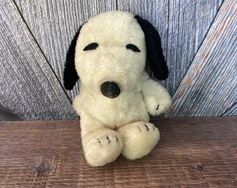 small snoopy stuffed animal