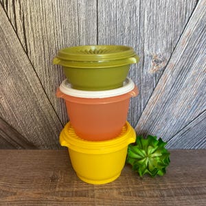 3 Vintage Tupperware Servalier Bowl Set Plastic Round Fall 70s Burnt Orange Yellow Nesting Vintage Kitchen Storage Canisters 866 1323