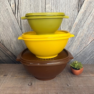 3 Vintage Tupperware Servalier Bowl Set Plastic Square Fall Green Burnt Orange Yellow Nesting Vintage Kitchen Storage Canister 836, 838