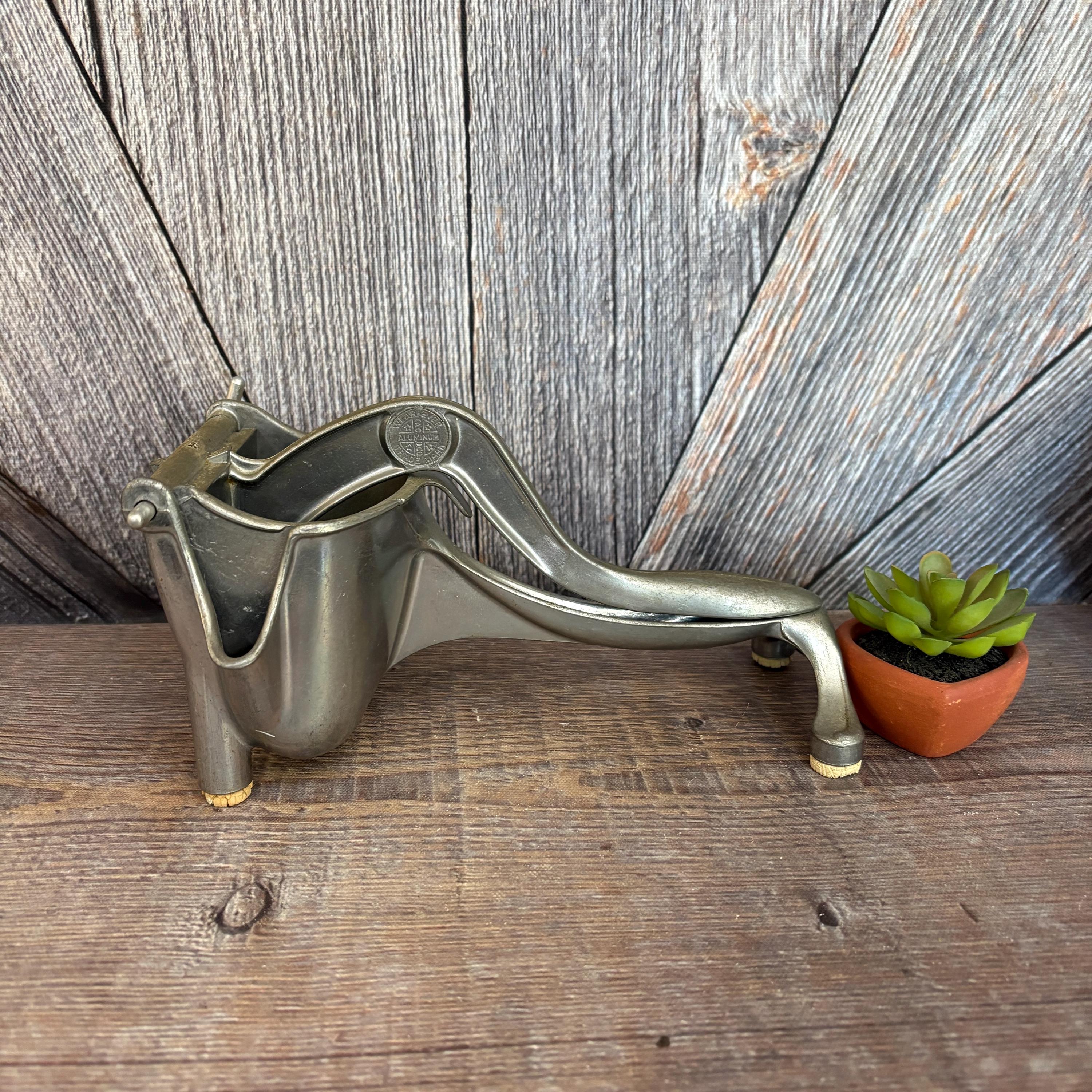 アンティーク　アイアン　ジューサー　搾り器　プレス　文字沢山　アメリカ　100年 アンティーク アイアン ジューサー 搾り器 プレス 文字沢山