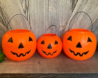 Vintage Pumpkin Halloween Bucket {Blow Mold Pumpkin Trick or Treat Basket} Plastic Jack-O-Lantern Pail Blowmold Vintage Halloween Decoration