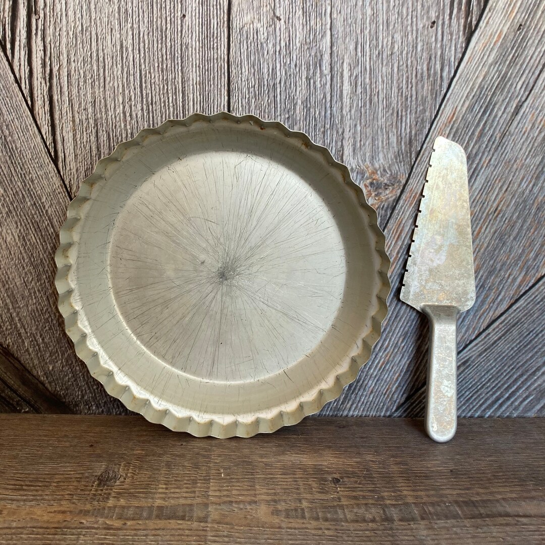 Vintage Pie Tin aluminum Metal Wear Ever Fancy Edge Pie Plate Etsy