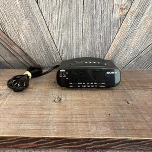 Vintage Sony Dream Machine Clock Radio, ICF-C212 Retro Look alarm Clock AM fM Radio Electric, Nightstand Alarm Clock