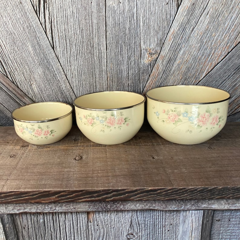 Vintage Enamel Bowl Set Floral Print 7.5 Inch Bowl Indoor Etsy