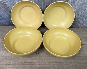 4 Vintage Tupperware Cereal, Salad or Storage Bowls 890