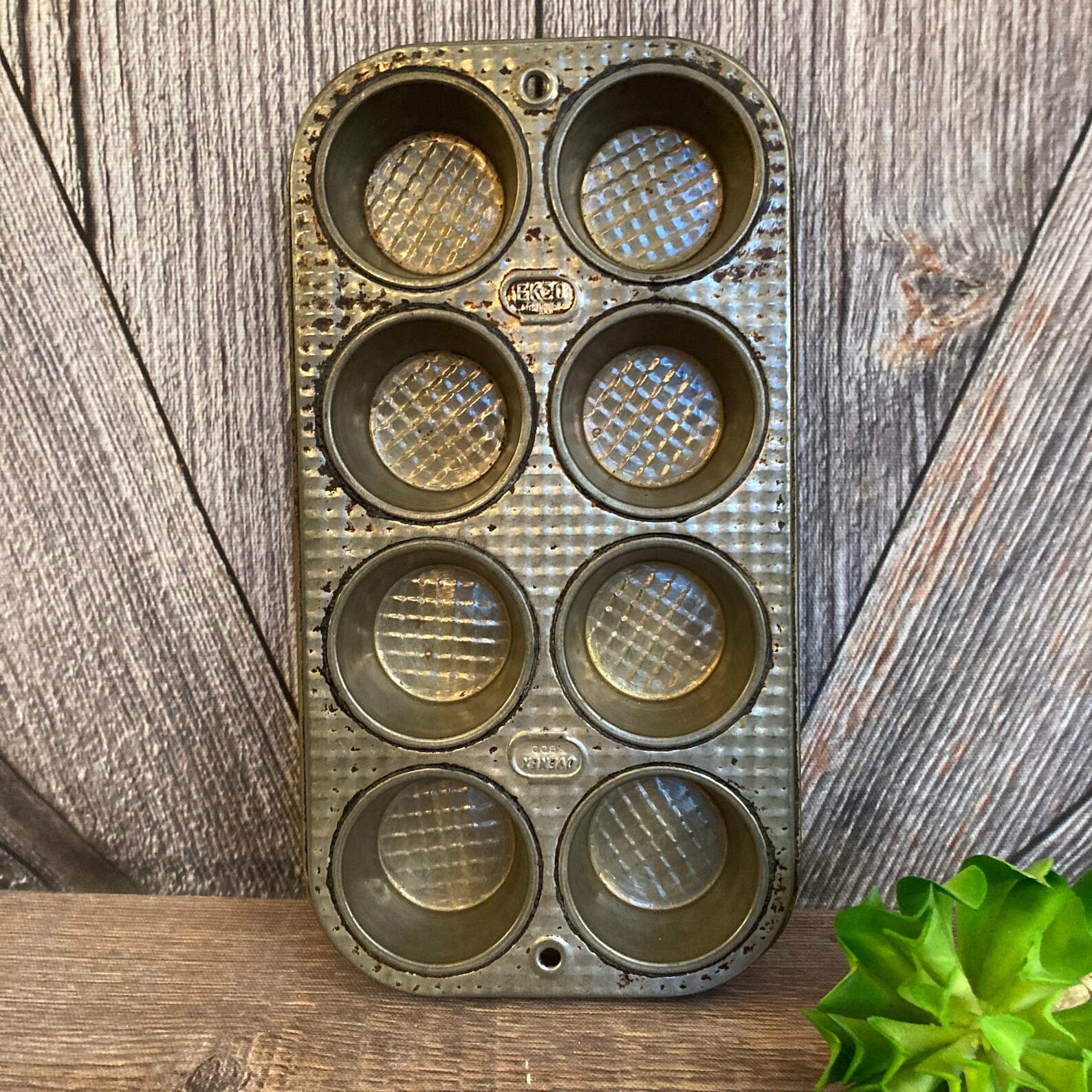 Plat à Muffins En Tôle Peint - Déco Rustique Poules - Original