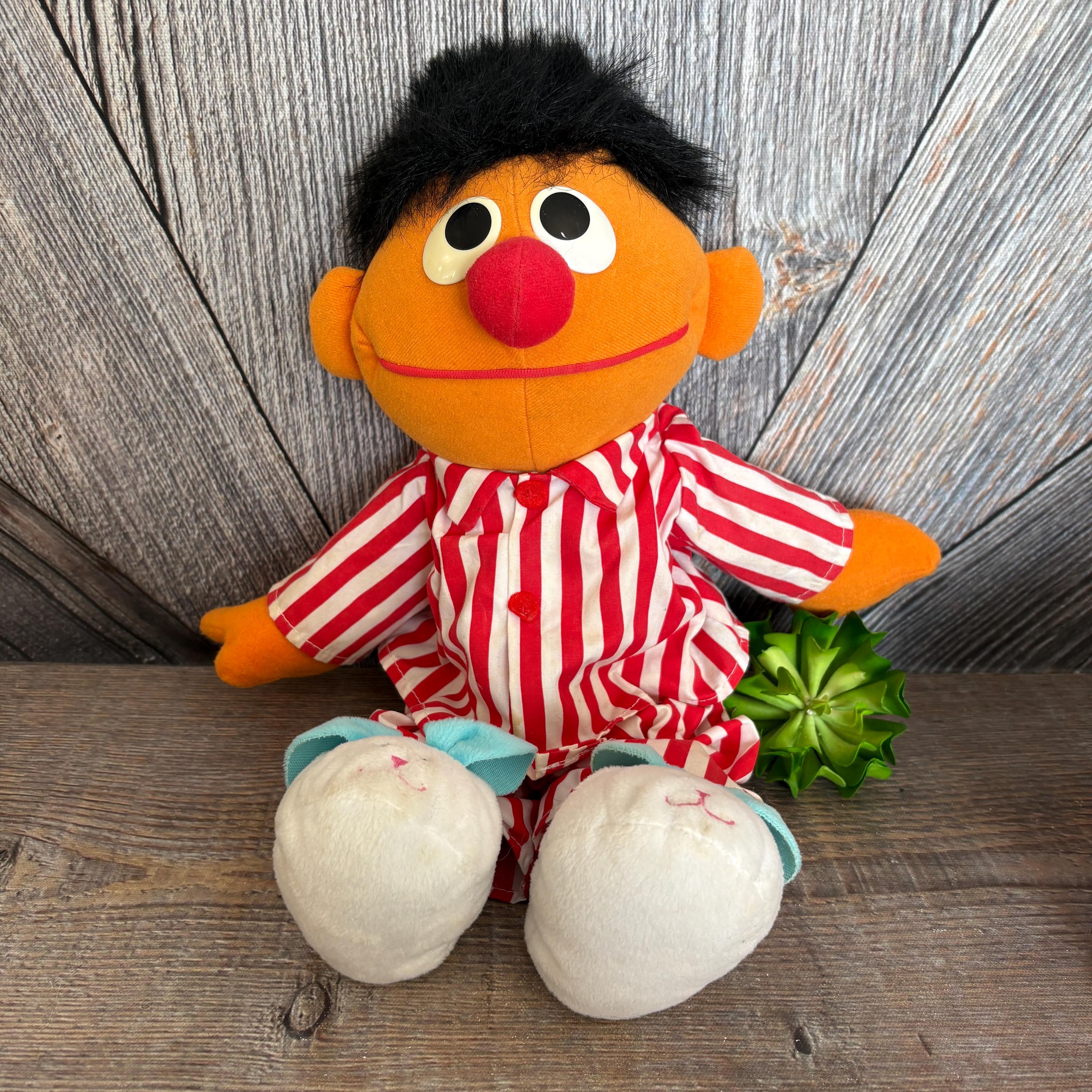 SESAME STREET「Sing & Snore Ernie／TYCO製 Sing and Snore Ernie {vintage Tyco Sesame Street Sleeping Toy