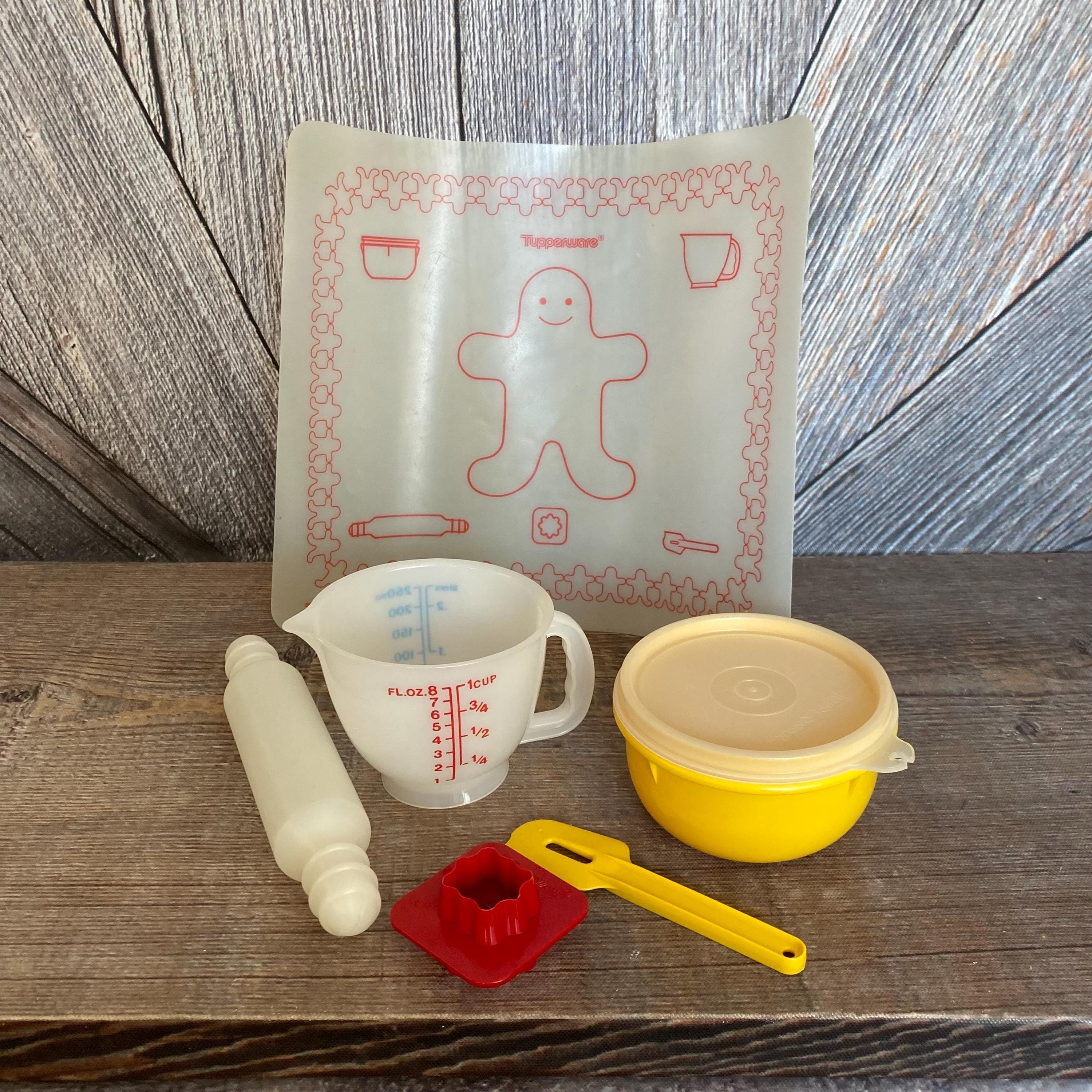 Vintage Mini Mix It Children's Tupperware Mixing Set, Plastic