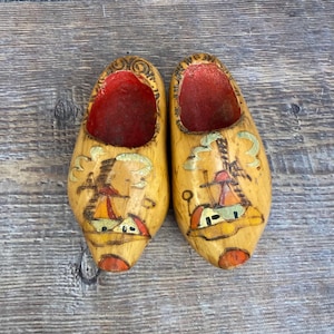 Vintage Wooden Shoes {Dutch Wooden Clogs Dutch Pattern} Tulip Time Holland Souvenir Childrens Decor Wall Hanging, Home Decor, Pair of Shoes