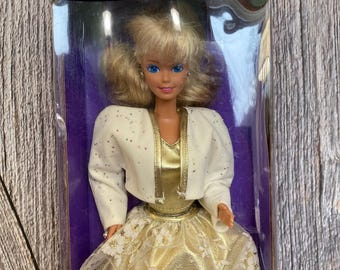 Gold and Lace Barbie {blonde Hair Mattel 7476 Glitter Glam