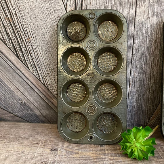 Vintage Muffin Tin Antique Muffin Pan Cupcake Tin Ekco USA 8 or