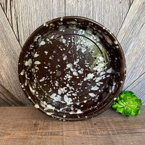 Vintage Enamel Colander Metal Enamelware Strainer Sieve Metal Strainer DIY 50&#39;s Repurposed Lamp Bowl with Holes Ecofriendly Garden Art