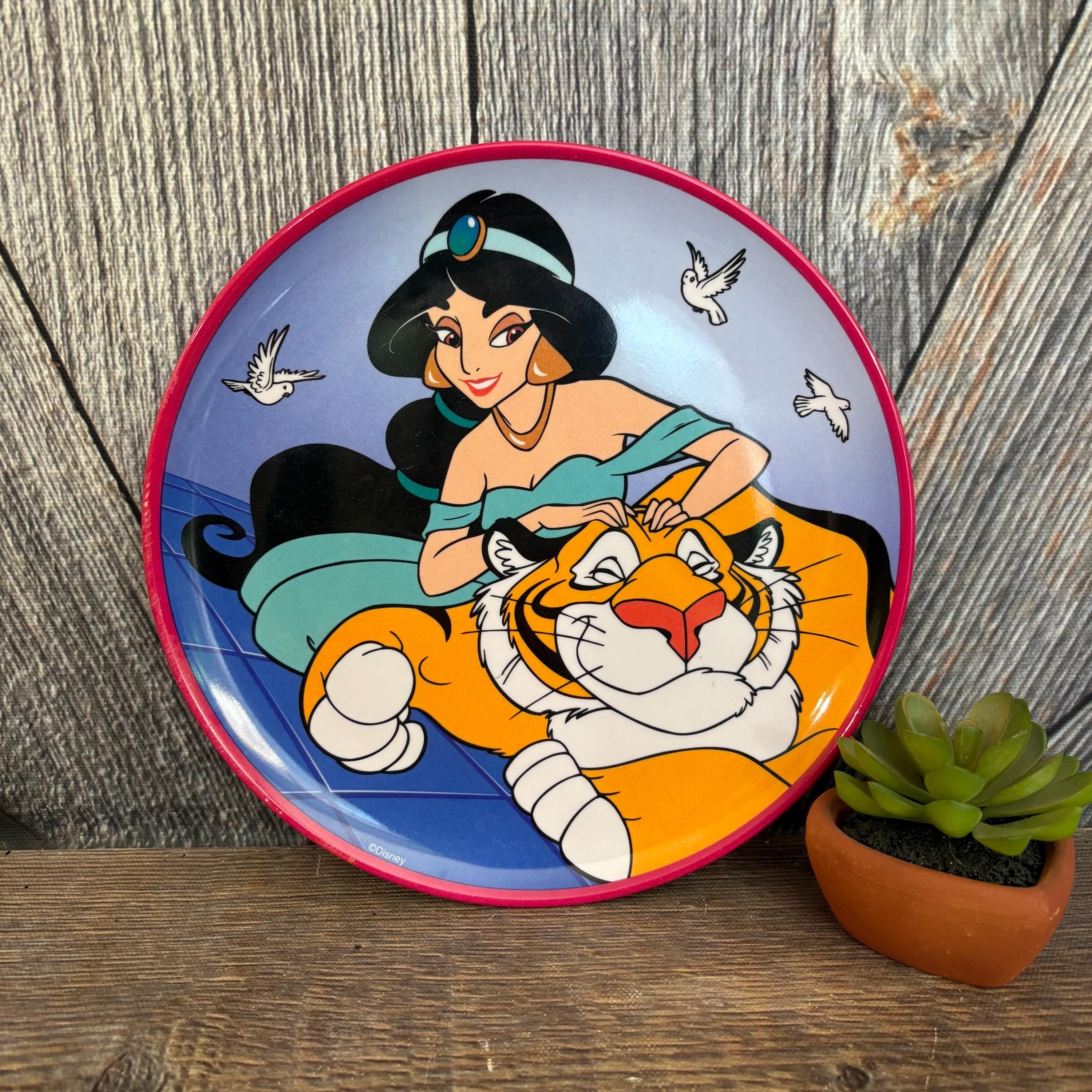 アラジン　ジャスミン　ラジャー　皿 Vintage Jasmine Aladdin Plate {jasmine and Tiger Rajah Melmac Zak