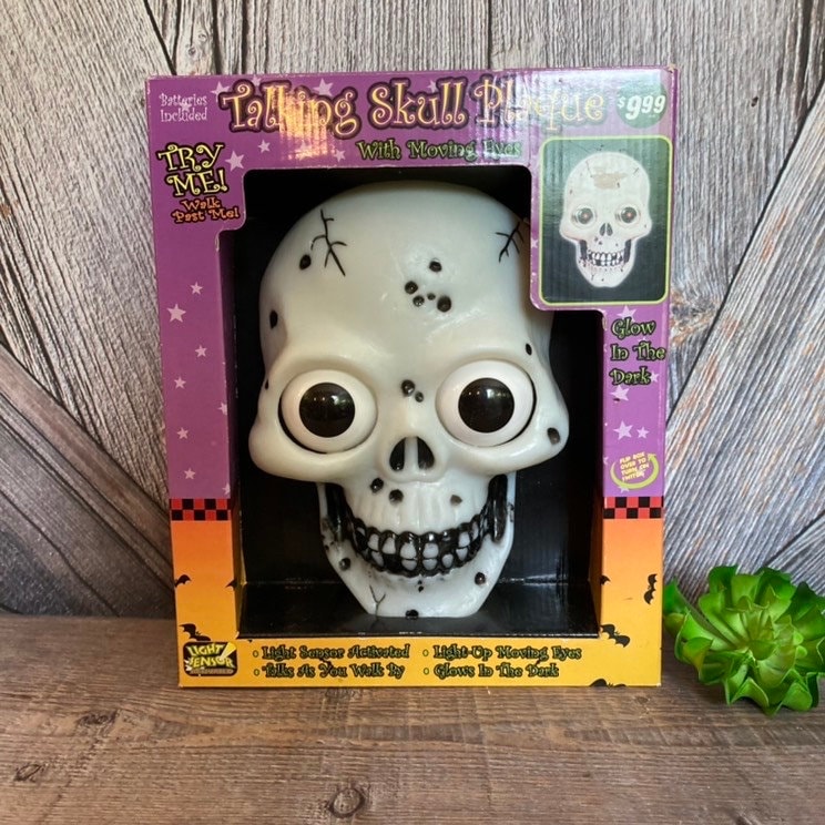 Vintage Talking Skull Plaque Electronic Light Sensor Activated - Etsy Vintage Talking Skull Plaque Electronic Light Sensor Activated - Etsy