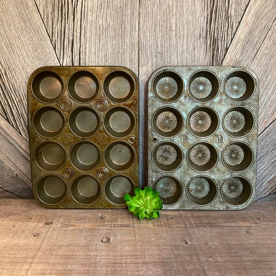 Vintage Muffin Tin Antique Muffin Pan Cupcake Tin Ekco USA Ovenex Circle  Style pick One Decorative Office Supply Storage Farmhouse Kitchen 