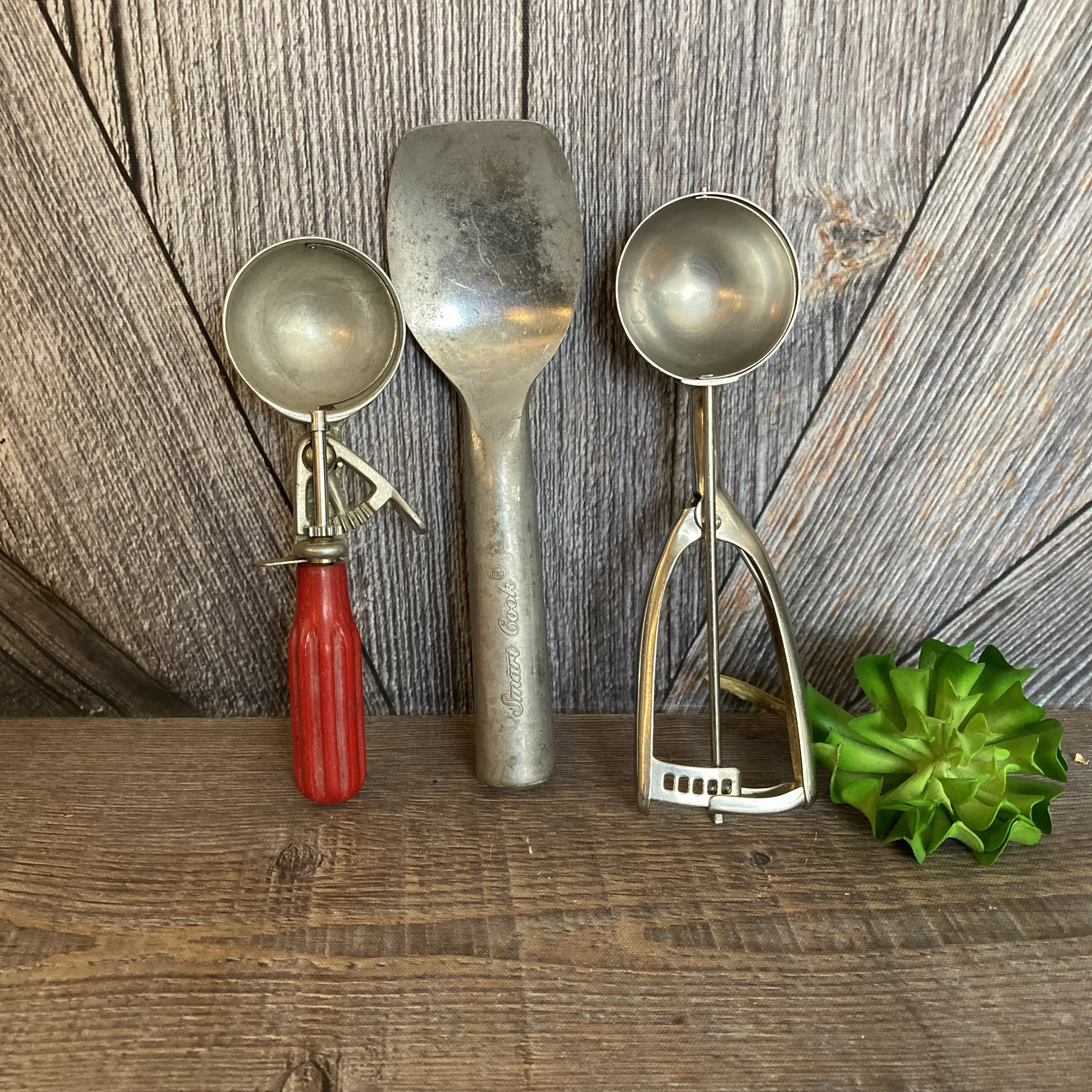 Vintage Ice Cream Scoop Metal Ice Cream Spoon Scooper Dipper Farmhouse  Kitchen Wedding Gift Kitchen Gadget Aluminum Ice Cream Scoop Pick 1 