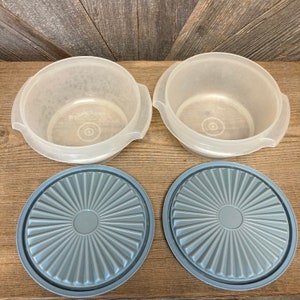2 Vintage Tupperware Servalier Bowl Set Plastic Round Fall 70s Blue lid Clear Bowl Nesting Vintage Kitchen Storage Tupperware Canisters