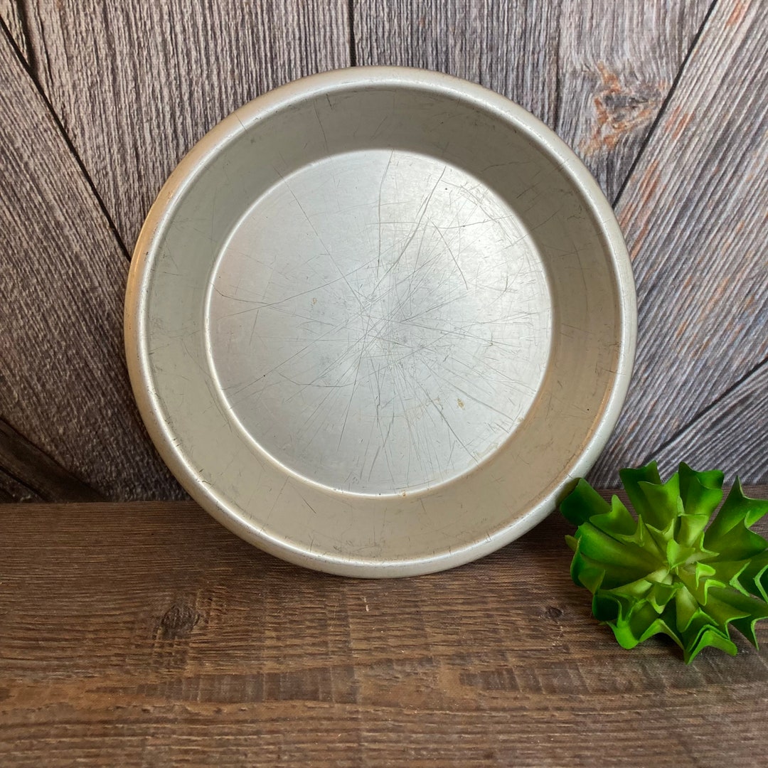 Vintage Pie Tin aluminum Metal Wear Ever Pie Plate Thanksgiving