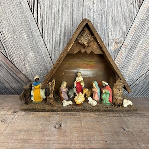 Vintage Christmas Nativity 11 Figure Set Nativity Scene Vintage Christmas Shelf Table Decoration Holiday Jesus and Stable Italy