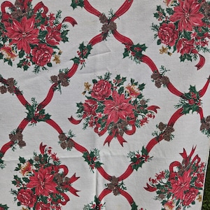 Vintage Christmas Tablecloth with Poinsettias {LARGE 83 x 60 Rectangular Geometric} Christmas Flower Red and Green Holiday Decoration Decor