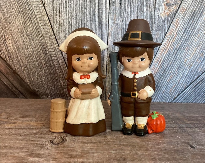 Vintage Ceramic Thanksgiving Figurines Ceramic Pilgrim Couple