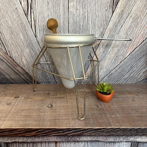Vintage Strainer Sieve with Pestle Can Canning Applesauce 3 Piece Wood Pestle Cone Sieve Masher Colander Metal Strainer Tomato Prep