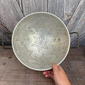 Vintage Metal Colander Mirro Aluminum Strainer Sieve Metal Strainer Star Pattern DIY 50&#39;s Star Repurposed Lamp Bowl with Stand Star Holes