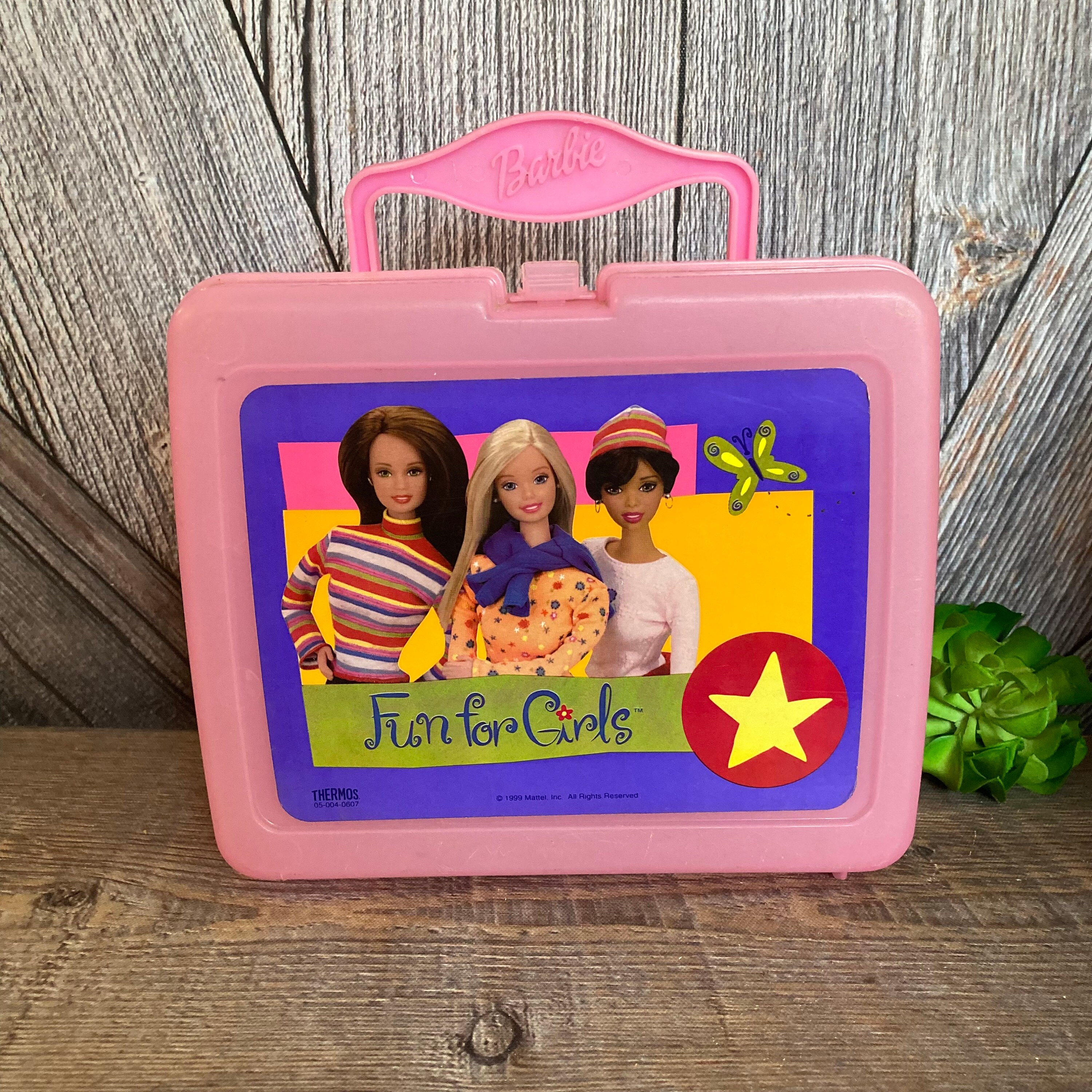 Barbie Lunch Box Barbie Fun for Girls vintage 1999 90 s Plastic