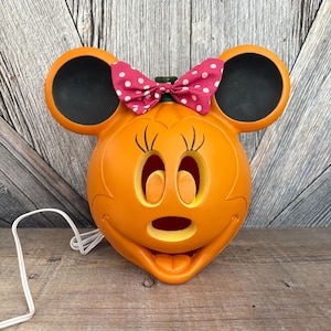 Vintage Halloween Minnie Mouse Pumpkin Blowmold Light {Blow Mold Disney Pumpkin Minnie Plastic Glowing Pumpkin Light Bulb Lamp Night Light}